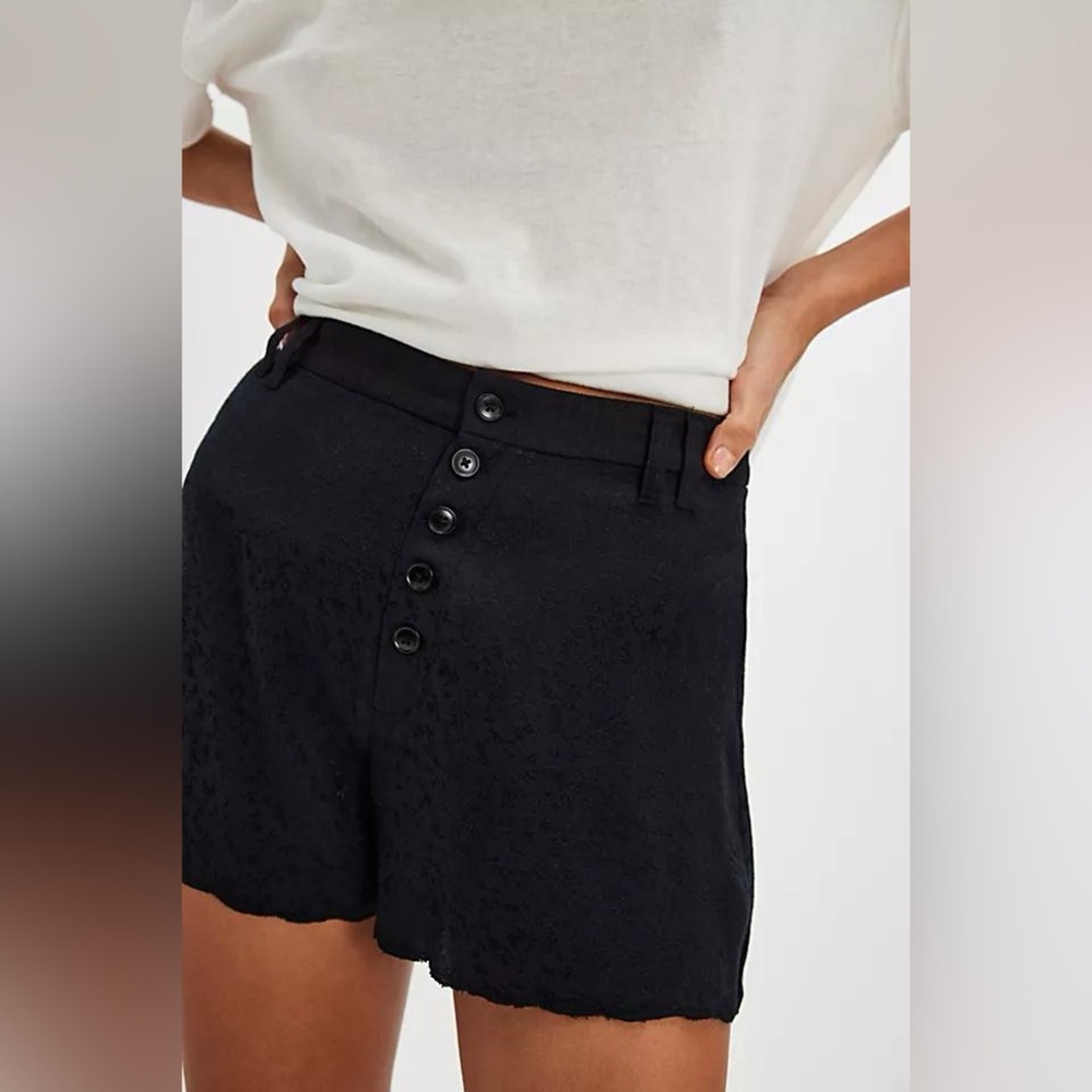 NWOT Free People Claudia Tap Shorts-Black